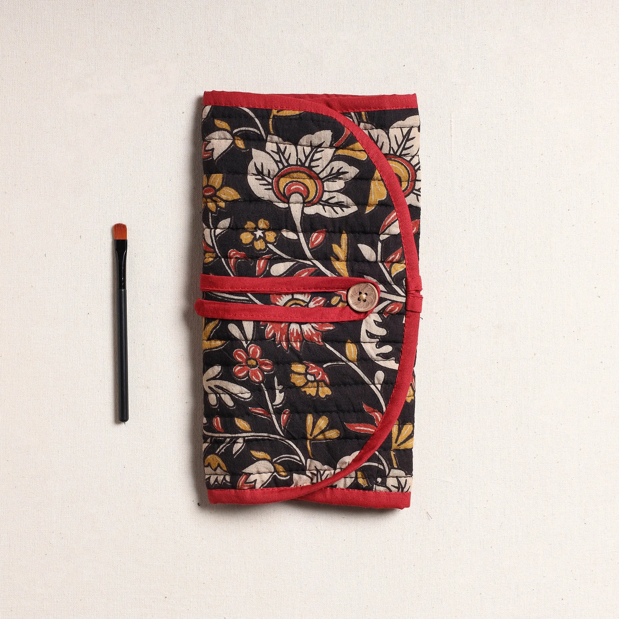 Black - Kalamkari Fabric Multipurpose Segmented Make-up Brush Wrap Pouch/Case