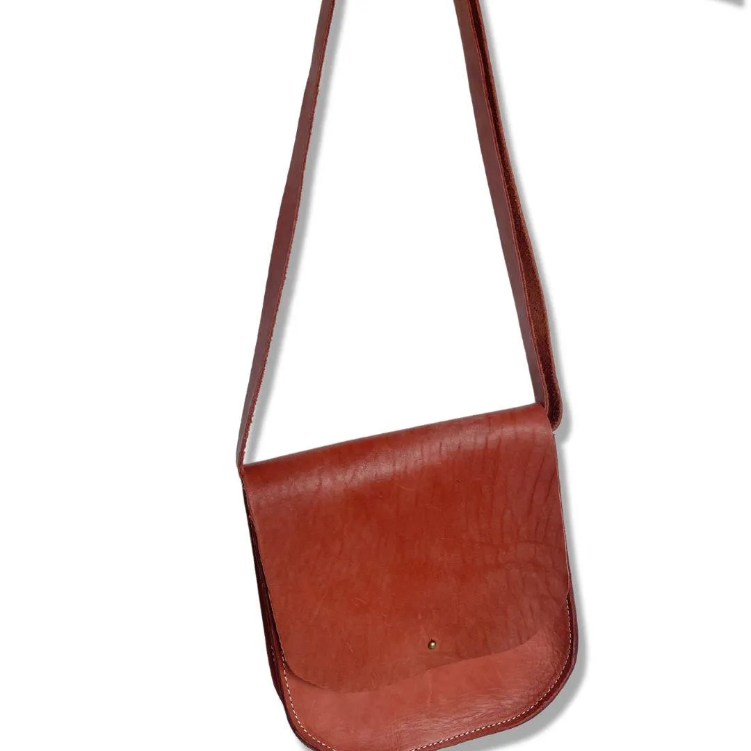 Handmade Minimalist Leather Saddlebag