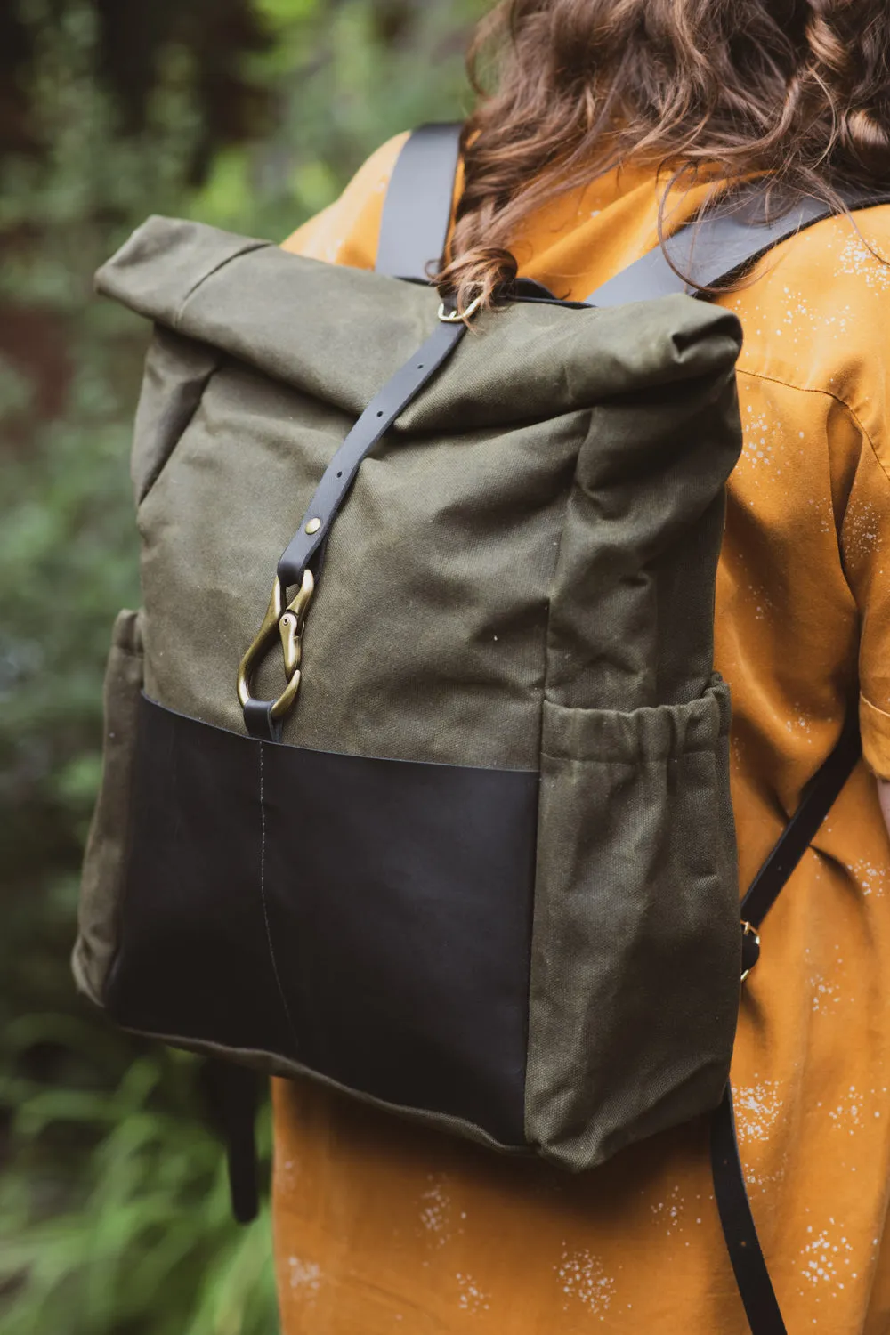 Roll top leather and waxed coton backpack DE LORIMIER model